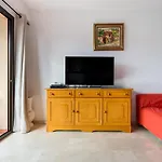Centre